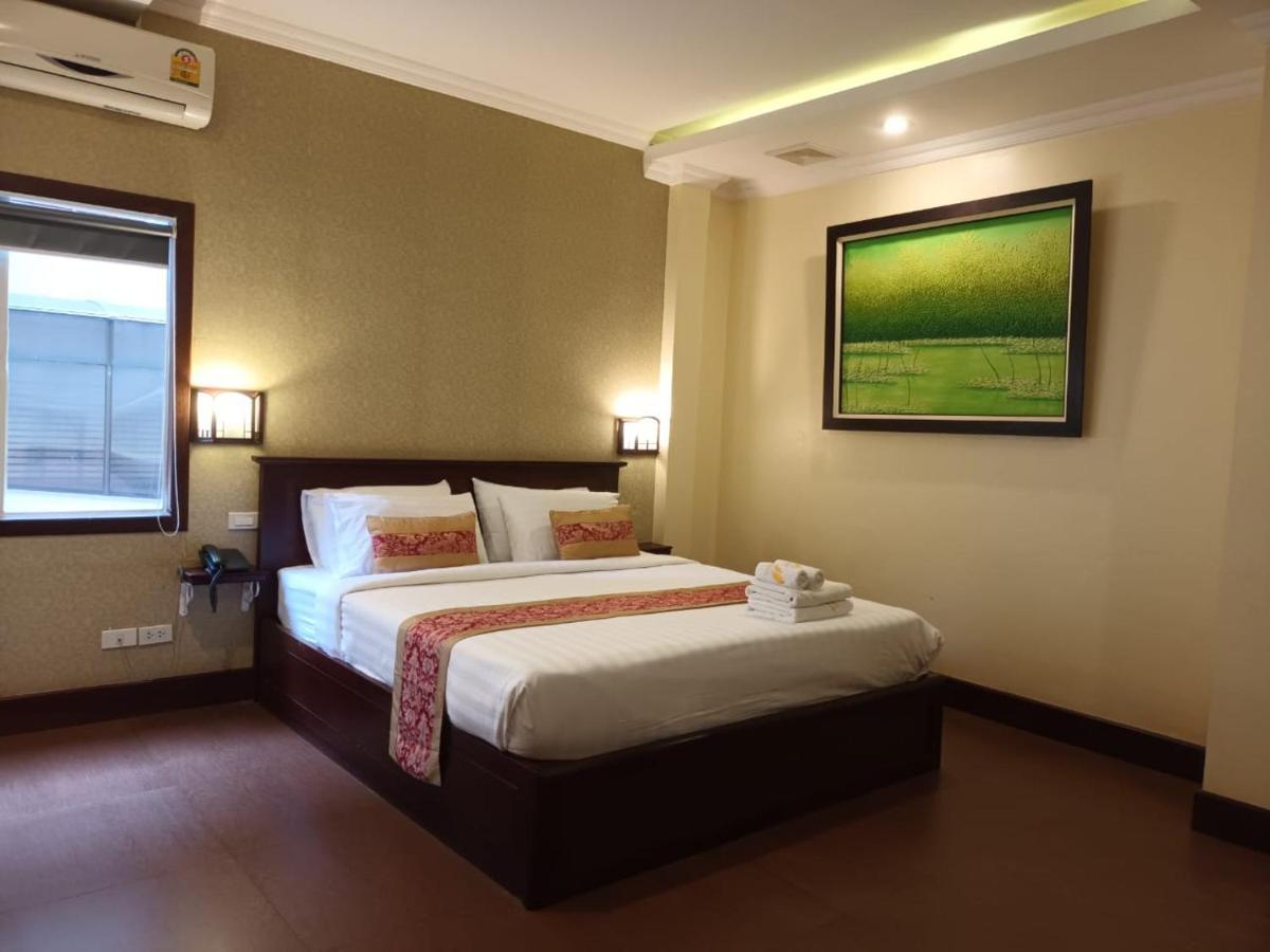 Seasons Riverside Hotel Vientiane Exteriör bild