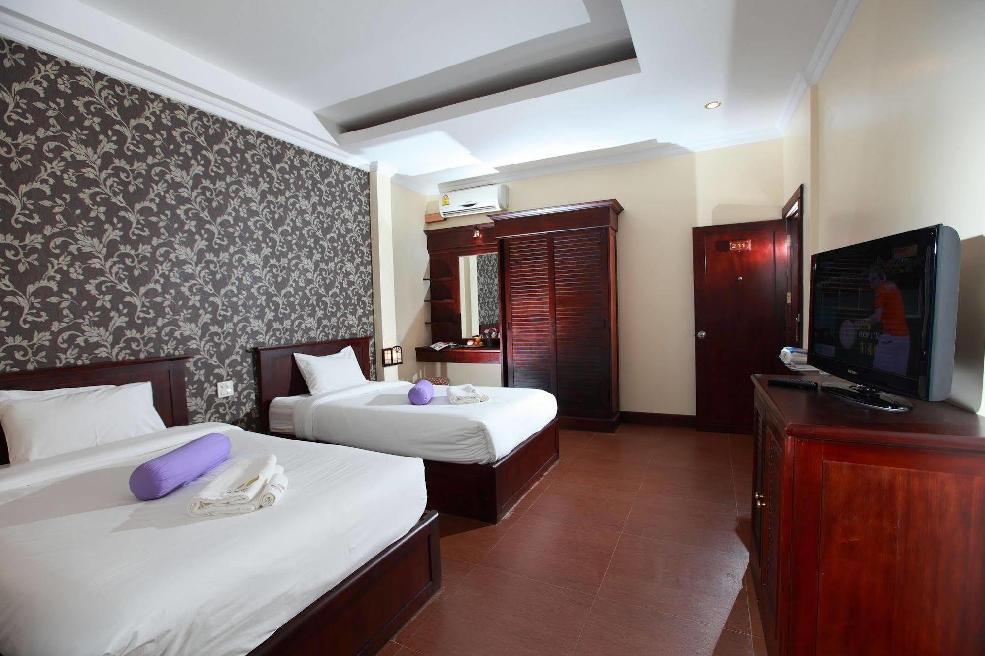 Seasons Riverside Hotel Vientiane Exteriör bild