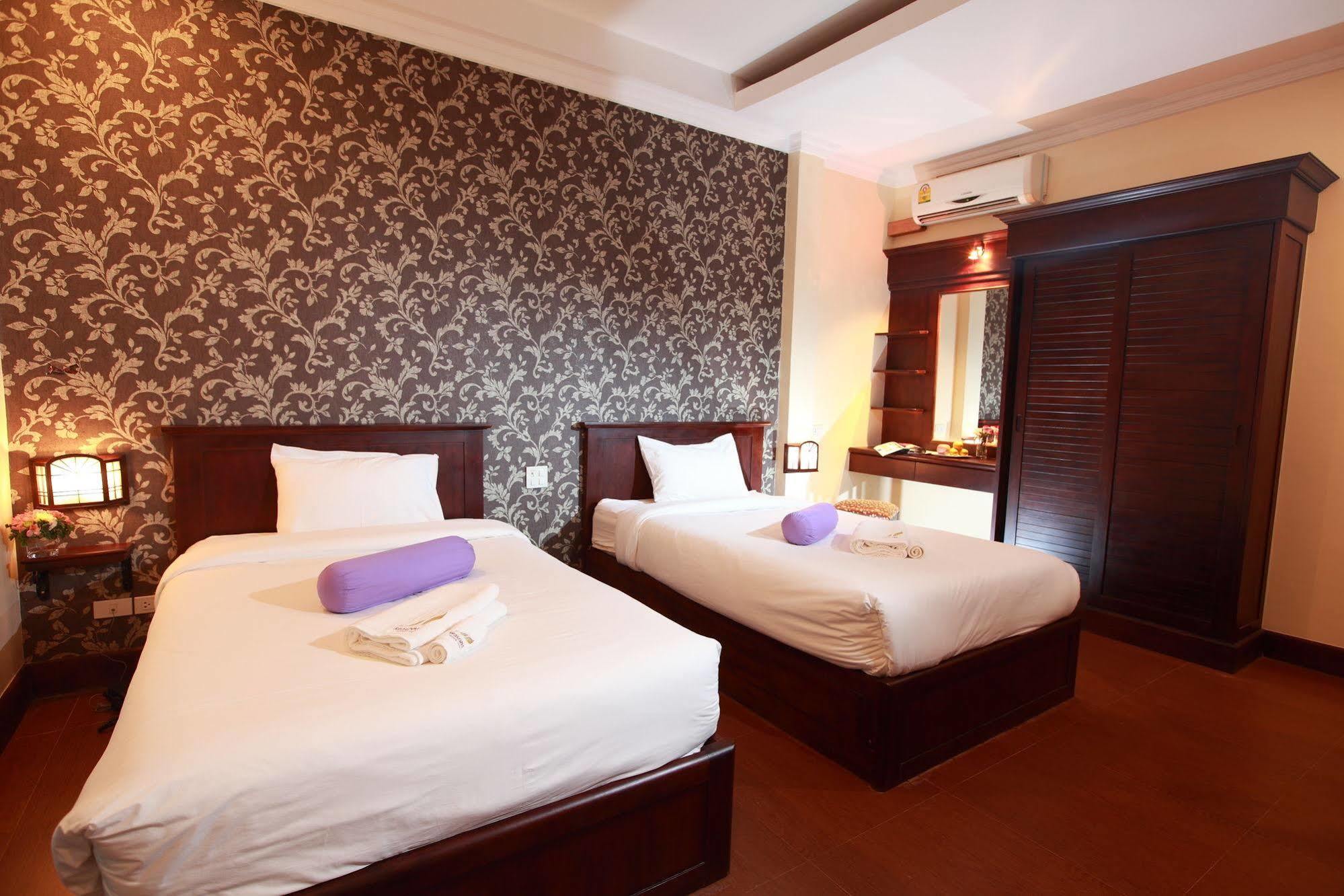 Seasons Riverside Hotel Vientiane Exteriör bild